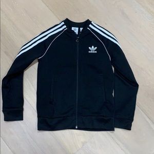 Adidas jacket size 9-10Y.